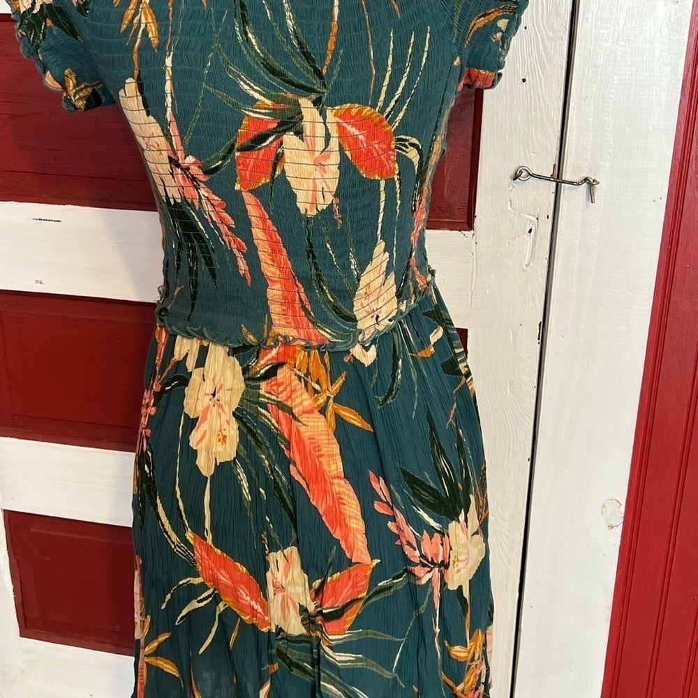 NWOT Patrons of Peace Tropical Floral Rayon Dress M - Picture 3 of 8